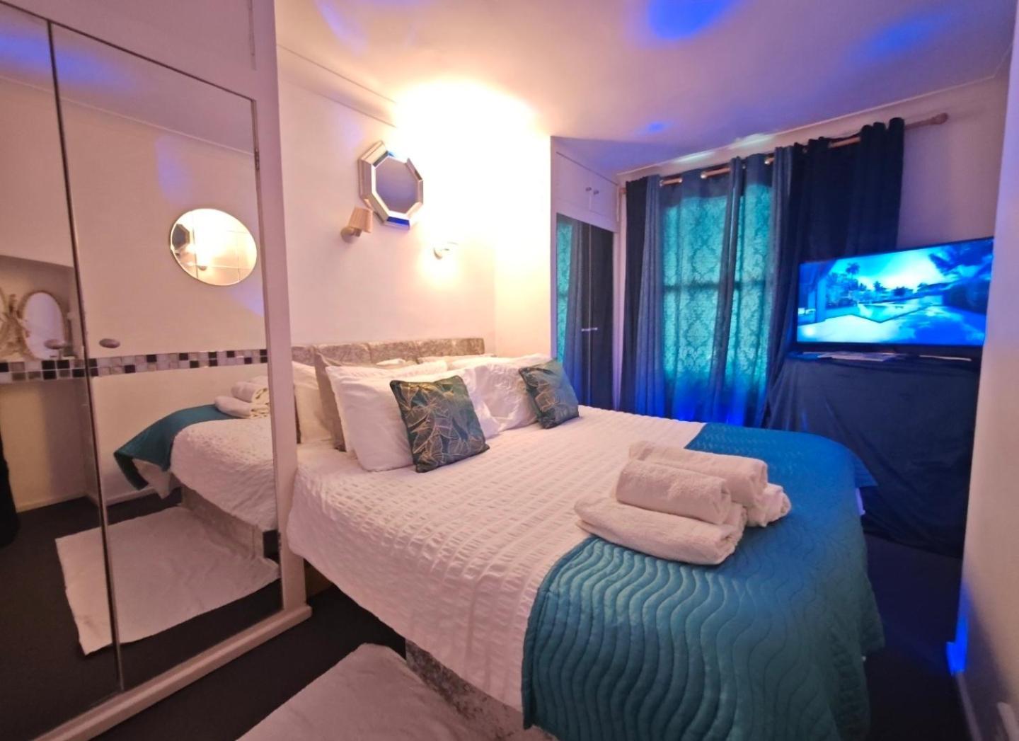 Sunny 1 Bedroom Flat In Central Лондон Экстерьер фото